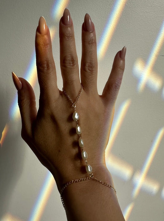 The Halo Pearl Hand Chain - PREORDER