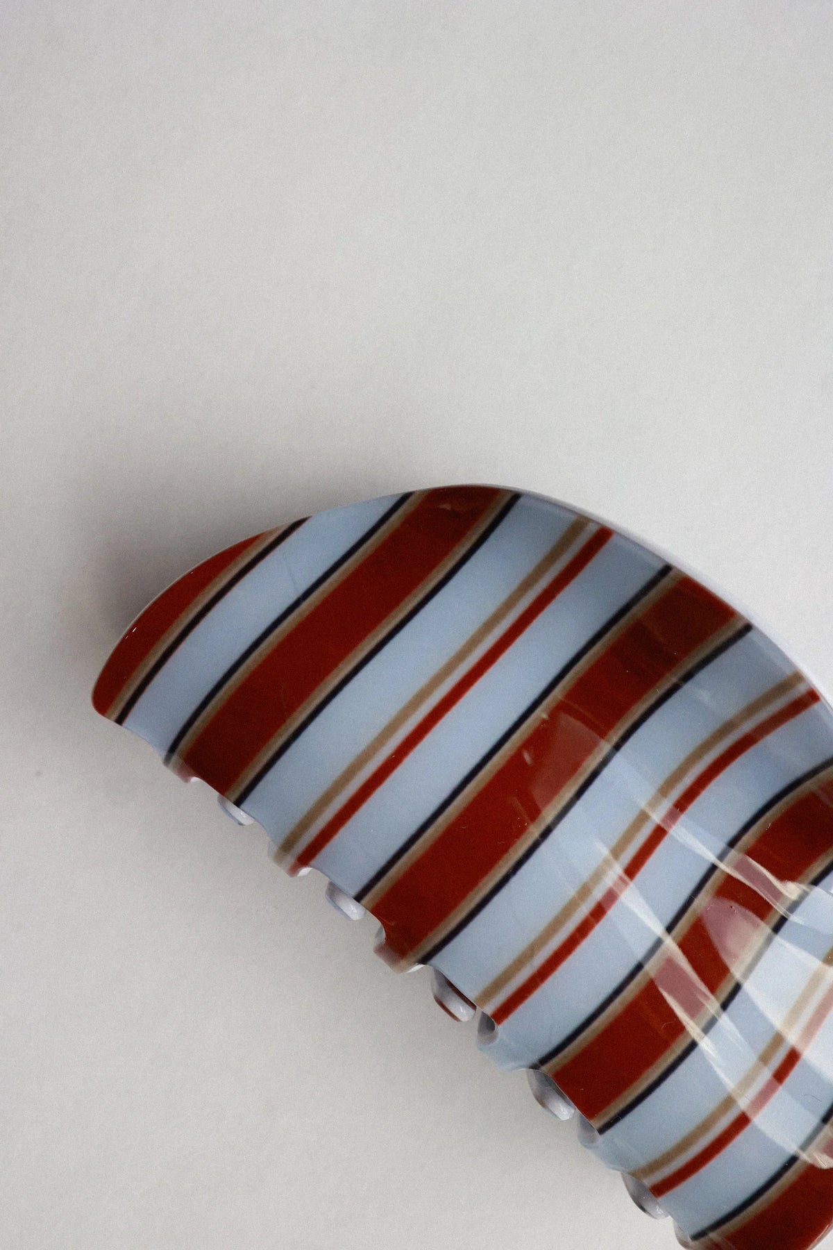 Saddle Stripe Clip