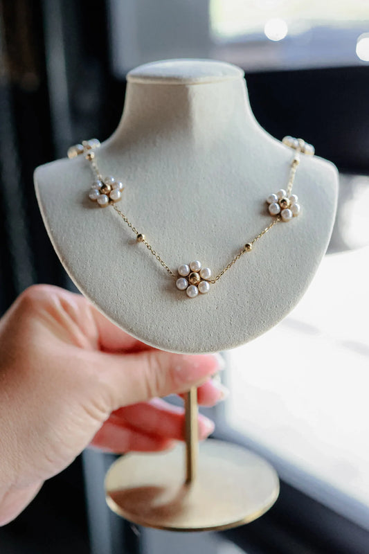 Daisy Confetti Necklace