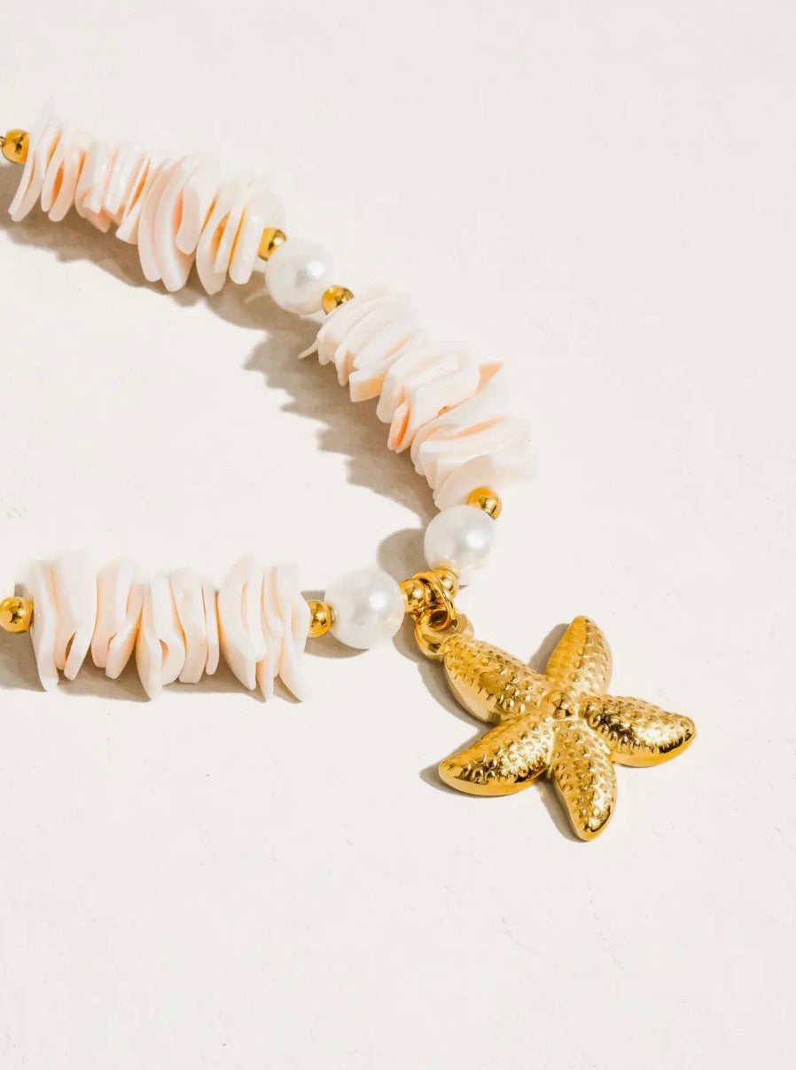 Seashell Kiss Necklace