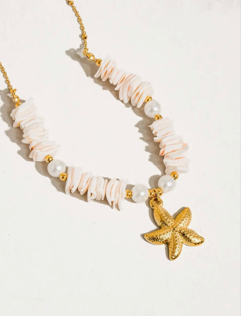 Seashell Kiss Necklace